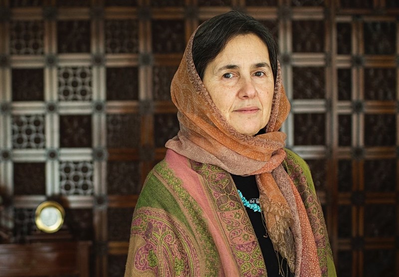 واکنش پارلمان افغانستان؛ تابعیت «رولا غنی» سلب شود