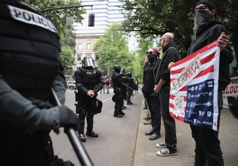 Demonstrators Arrested as Right-Wing Rally, Counter-Protesters Clash in Portland (+Video)