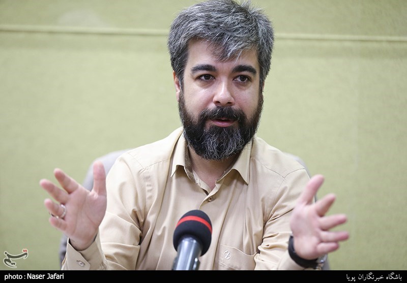 عنقا: جشنواره فیلم فجر‌ شمایل مراسم هنری جمهوری اسلامی را ندارد