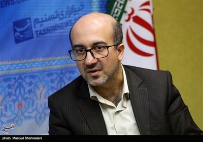  علی اعطا سخنگو و عضو هیات رییسه شورای اسلامی شهر تهران در خبرگزاری تسنیم