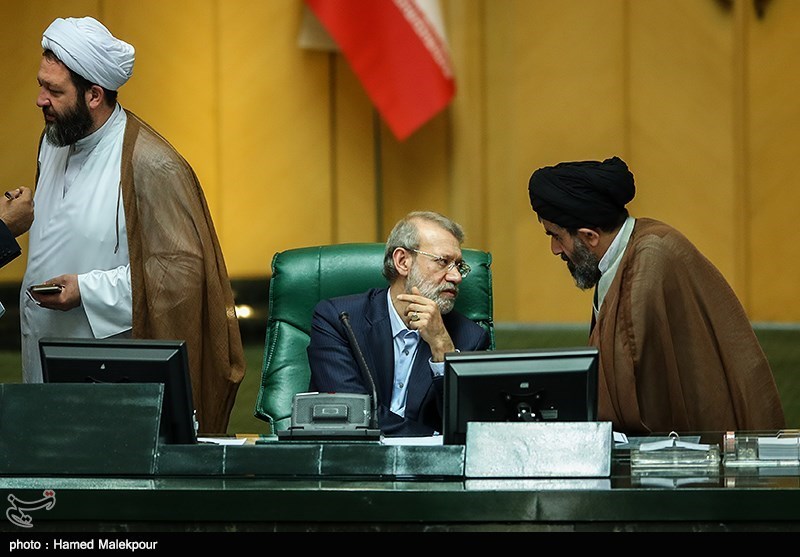 لاریجانی: هیچ مدیر بازنشسته‌ای در مجلس فعالیت ندارد