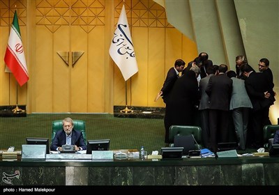 علی لاریجانی رئیس مجلس شورای اسلامی در جلسه استیضاح وزیر تعاون ، کار و رفاه اجتماعی