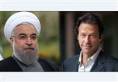 روحانی یؤکد استعداد إیران لتنمیة التعاون مع باکستان