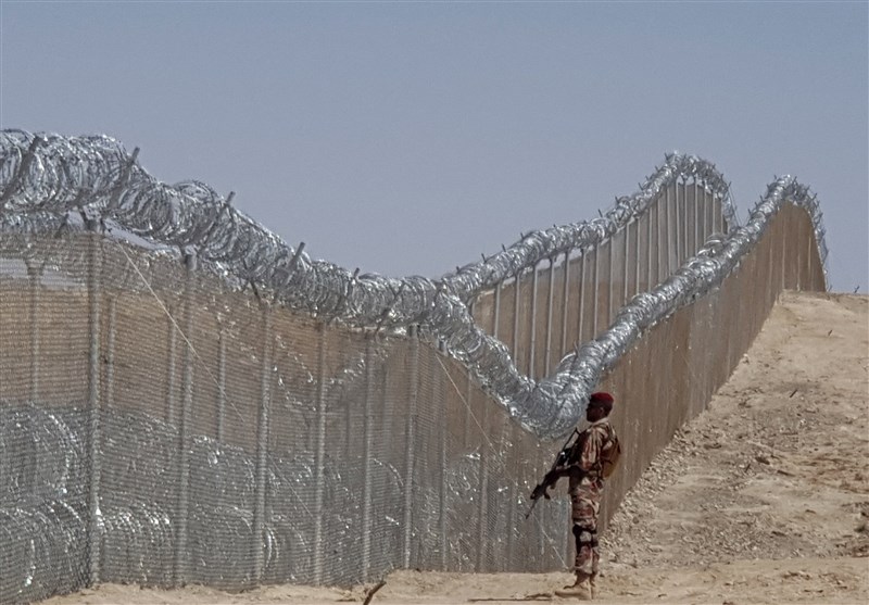 بلومبرگ: پاکستان در مرز مورد مناقشه با افغانستان 60 هزار نظامی مستقر می‌کند