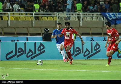 دیدار تیمهای فوتبال استقلال خوزستان و پرسپولیس