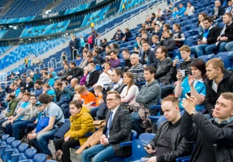 تیم عزت‌اللهی به دنبال جذب 30 هزار تماشاگر در ورزشگاه جام جهانی/ بازداشت 14 هوادار روسی در بلاروس