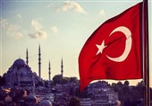 اللیرة الترکیة تسجل ارتفاعاً طفیفاً مقابل الدولار