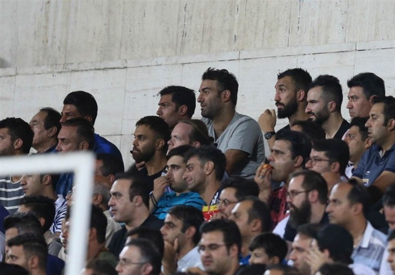 محمد نوازی: بعد از بازی با السد خیلی ناراحت بودم، اما قصد و غرضی نداشتم/ بازیکنان استقلال باید آرامش داشته باشند