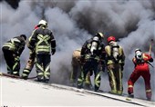 آتش در شرکت تولیدکننده مواد شیمیایی قزوین پس از 5 ساعت مهار شد