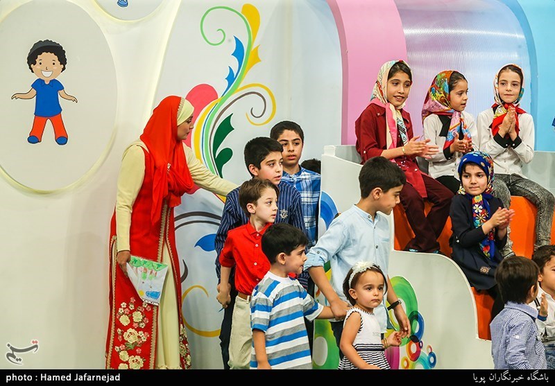 اصفهان| کودکان شهرضا از کمبود مراکز فرهنگی رنج می‌برند؛ دغدغه اولیا کتاب‌خوان شدن کودکان است