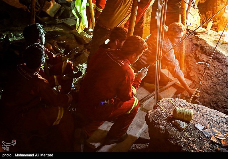 مرگ 6 کارگر بر اثر سقوط آسانسور یک برج در غرب تهران