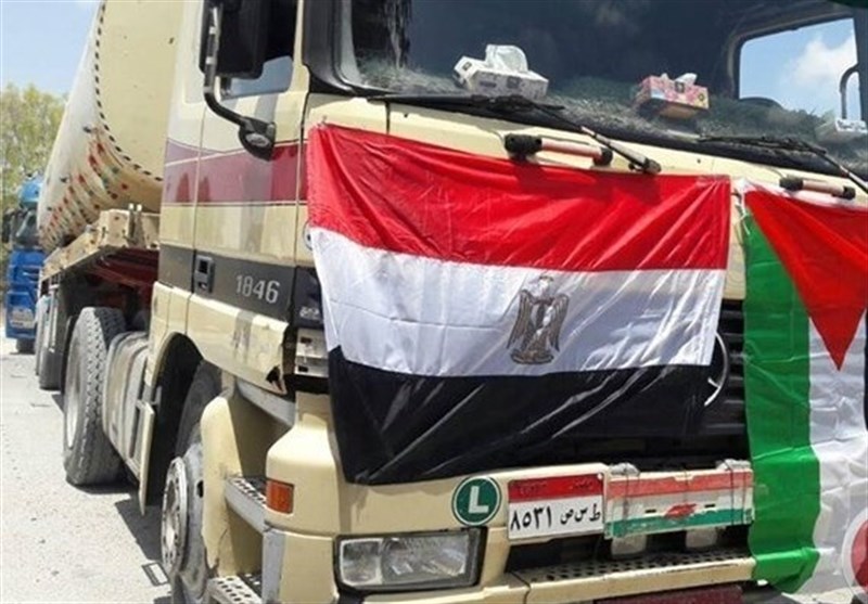 السلطات المصریة تسمح بعبور 114 شاحنة إلى غزة