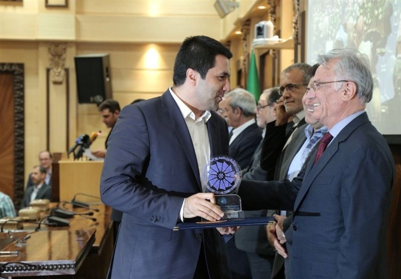 کانون انجمن های صنایع غذایی ایران به عنوان تشکل بالادستی برتر انتخاب شد