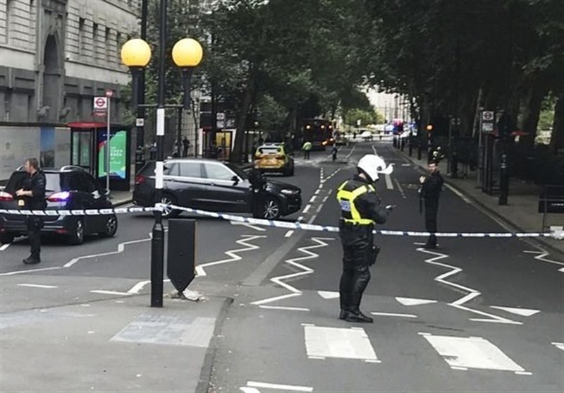 برطانوی پارلیمان سے گاڑی ٹکرانے کے واقعے پر دہشت گردی کا شبہ