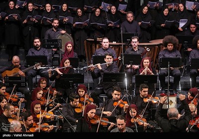 اجرای ارکستر سمفونیک تهران " سمفونی پیروزی " 