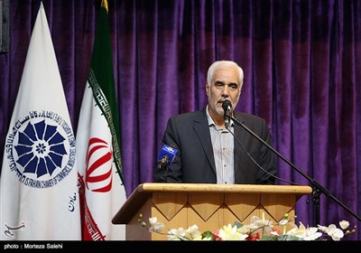 سخنرانی محسن مهرعلیزاده استاندار اصفهان در مراسم گرامیداشت روز ملی تشکل‌ها و مشارکت‌های مردمی