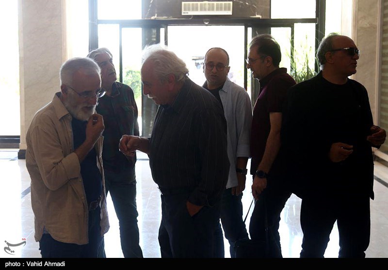 حضور سینماگران در منزل مرحوم عزت الله انتظامی