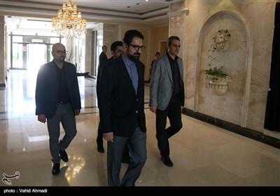 حضور سینماگران در منزل مرحوم عزت الله انتظامی