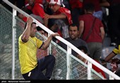 تماشاگر چاقوکش در بازی پرسپولیس - نفت مسجدسلیمان چگونه دستگیر شد؟/ ممنوعیت از حضور در ورزشگاه در انتظار فرد متخلف