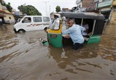 Thousands Await Rescue amid Deadly South Indian Floods