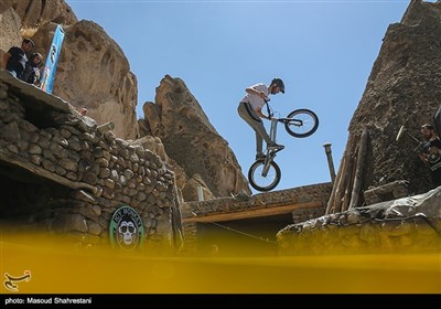 Iran’s Historical Village Hosts Mountain Bike Trials Competition