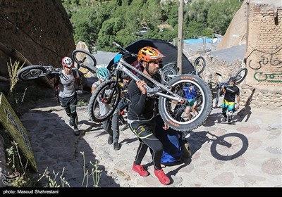 دوچرخه تریال در روستای کندوان