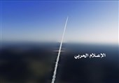 یمنی سرکاری فوج کا سعودی بیرکوں پر میزائل حملہ