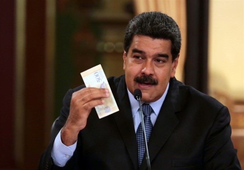 مادورو یستعرض عملة &quot;فنزویلا&quot; الجدیدة