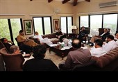 عمران خان: منافع مردم پاکستان را با هیچ چیز عوض نخواهیم کرد