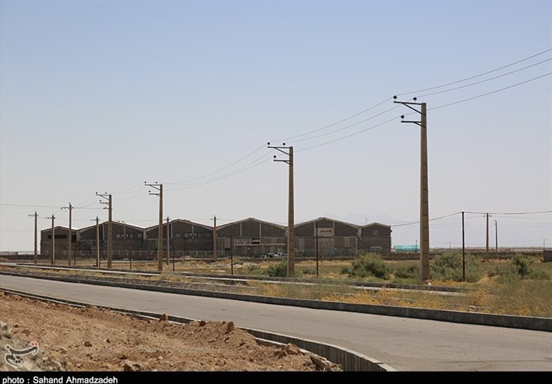 بوشهر| 77 میلیارد ریال برای توسعه واحدهای تولیدی در تنگستان سرمایه‌گذاری می‌شود