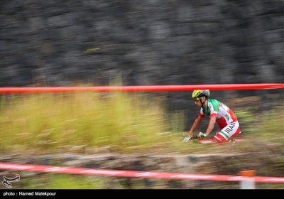 Iranian Cyclists Race in Asian Games