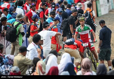 محمد پورشریف در پایان مسابقات دوچرخه‌سواری کوهستان - بازی‌های آسیایی 2018