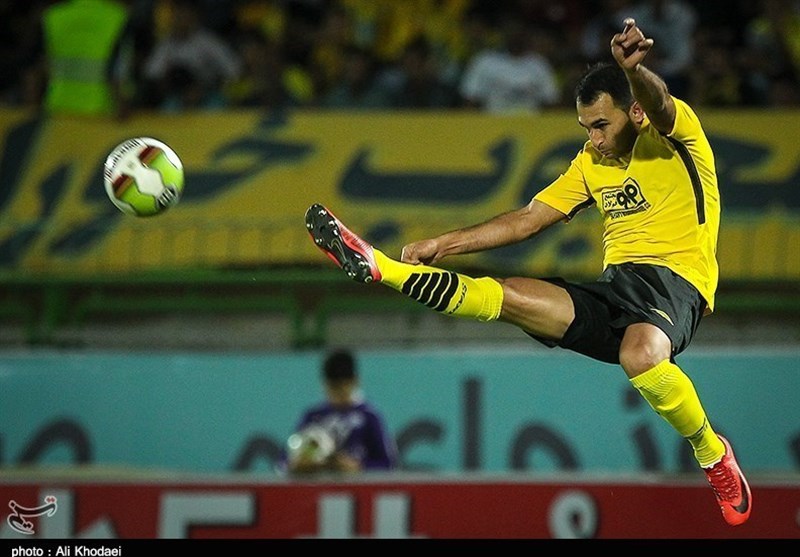 Sepahan Defender Pourghaz Misses Rest of IPL Season