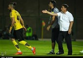 اصفهان| امیر قلعه‌نویی: در چند سال گذشته اشتباهات داوری حتی یک بار هم به سود تیم‌های من نبوده است/ جام حذفی را جدی‌تر از لیگ می‌گیریم