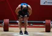 وزنه‌برداری قهرمانی جهان| کیانوش رستمی از رقابت در دوضرب کناره‌گیری کرد/ یک ناکامی دیگر برای ورزشکارسالاری