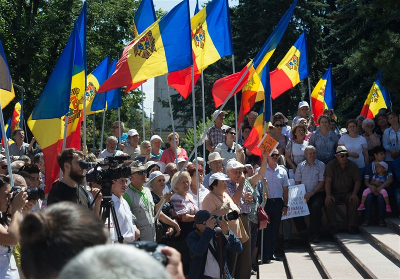 Moldovan President Denounces Protests by Pro-European Opposition in Chisinau