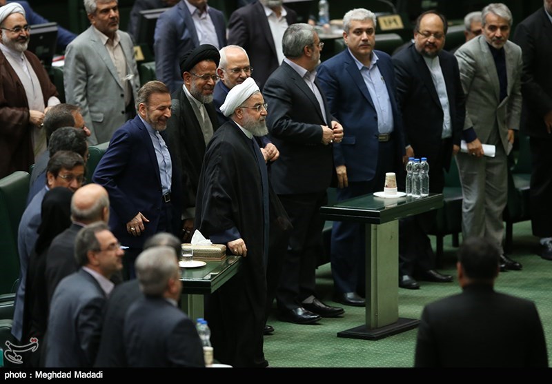 حاشیه‌نگاری خبرنگار تسنیم: روحانی - لاریجانی و وزرایی که نیستند
