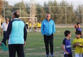 اصفهان| محمد یاوری: تیم ملی نباید برابر عراق به دنبال انتقام باشد