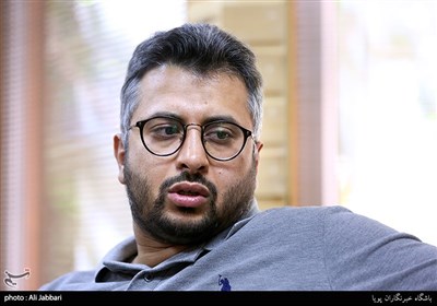حسین افشار تهیه کننده مستند مسابقه "خانه ما" 