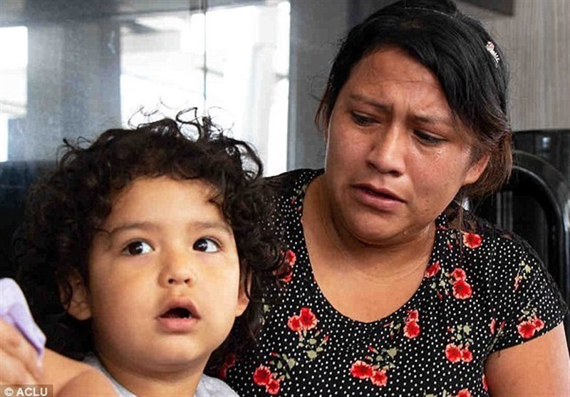 Boy Refuses Mother’s Hugs after 4 Month of Ice Detention (+Video)