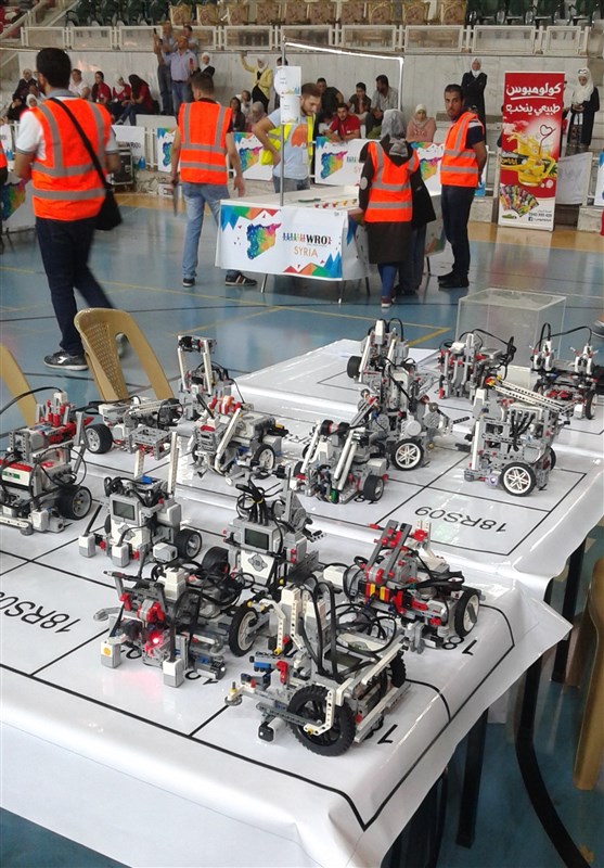 300 شاب وشابة سوریین یشارکون فی المسابقة الوطنیة لأولمبیاد الروبوت العالمی