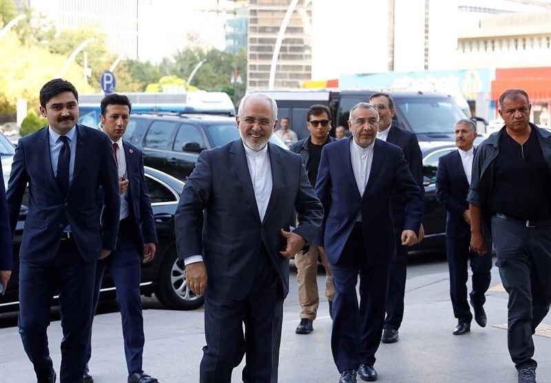 Zarif Heads to Pakistan after Coordination with Turkey against US Hostile Policies