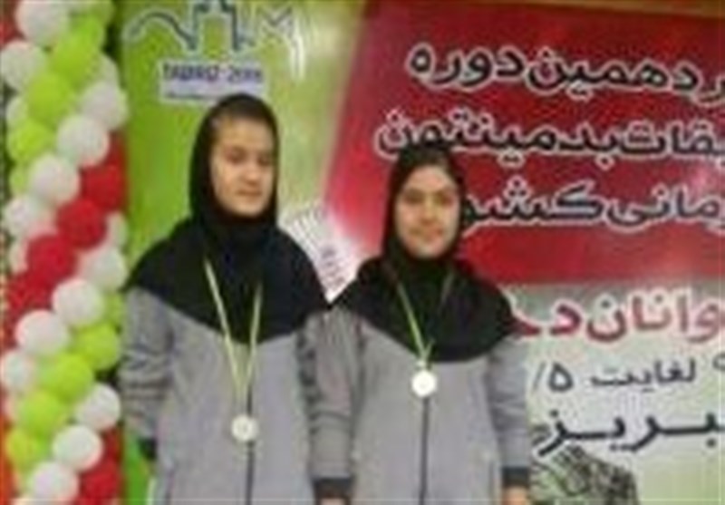 2 بدمینتون باز دختر کردستانی مدال نقره مسابقات قهرمانی کشور را کسب کردند