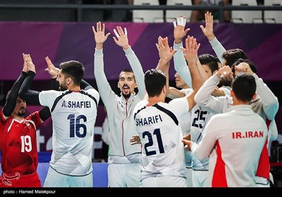 دیدار تیم‌های والیبال ایران و قطر - بازی‌های آسیایی 2018