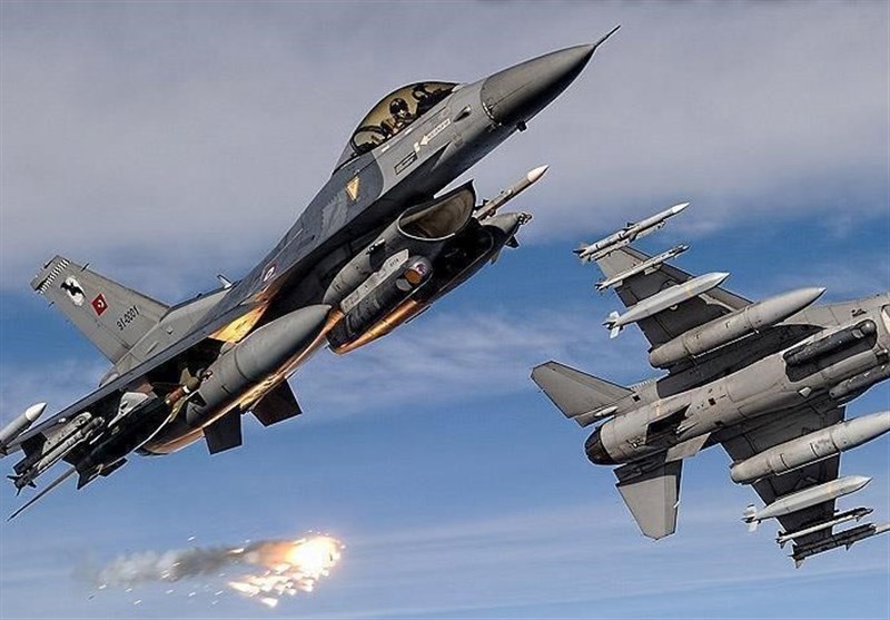 حملات هوایی ترکیه علیه کردها در شمال عراق