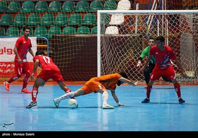 دیدار تیم‌های فوتسال گیتی پسند اصفهان و آذرخش بندرعباس