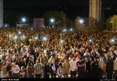 کنسرت خیابانی محمد معتمدی در بوستان آب و آتش