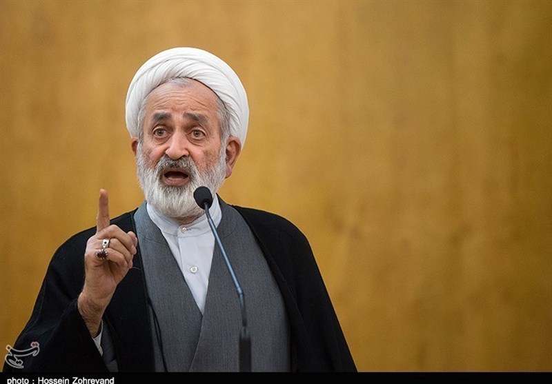 اصفهان| سالک: انقلاب اسلامی پس از 40 سال برابر استکبار جهانی قدرت بازدارندگی دارد
