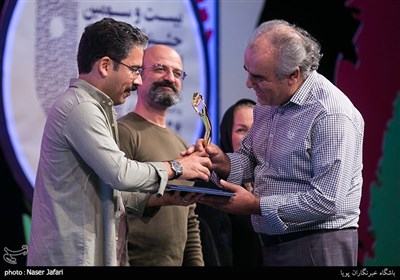 تجلیل از برگزیدگان بیست و سومین جشنواره تئاتر استان تهران 