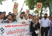 گستاخانہ خاکوں کا معاملہ، ہزاروں پاکستانیوں کا بارسلونا میں تاریخ ساز احتجاجی مظاہرہ